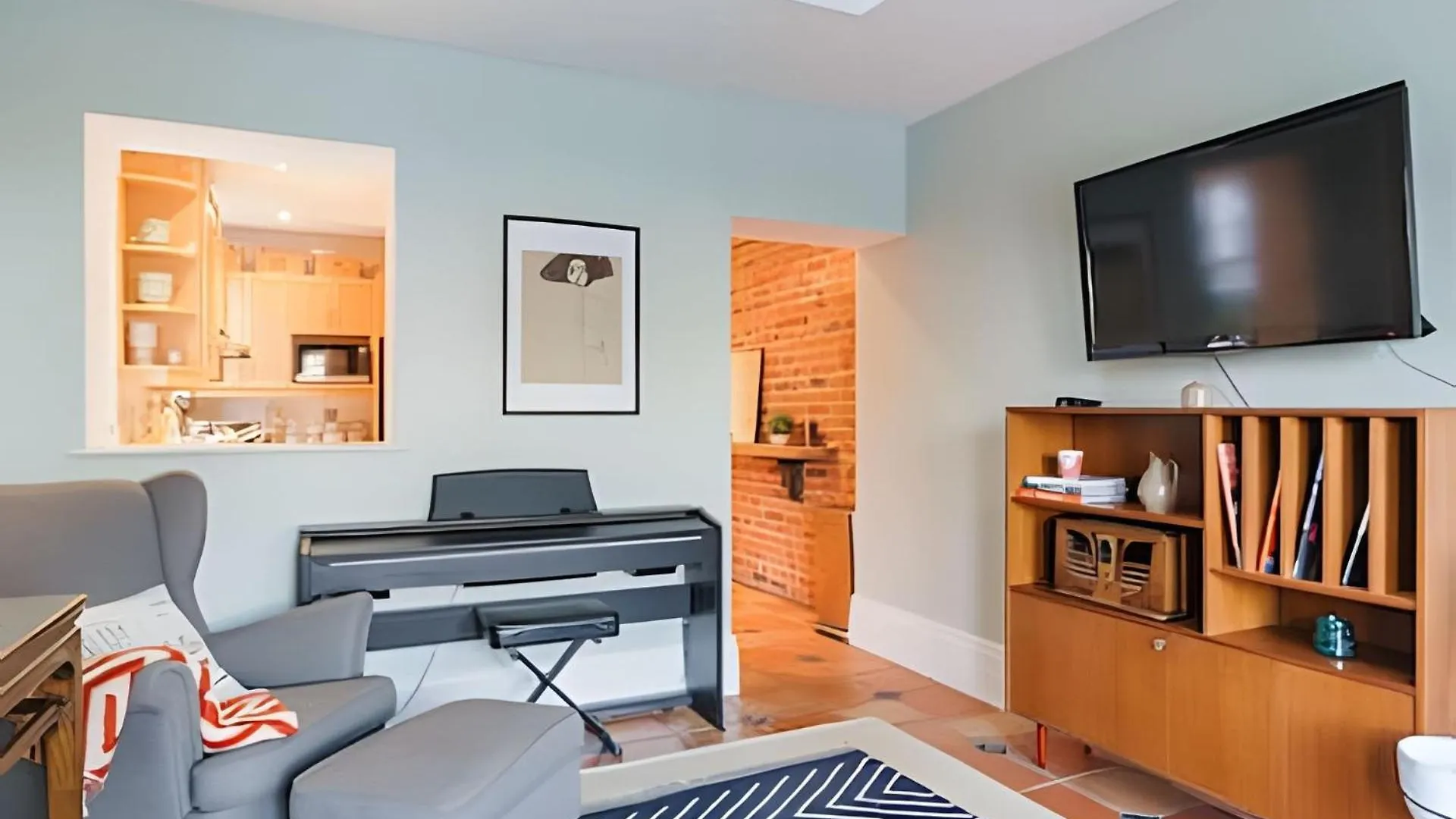 Dom wakacyjny Willa Charming Family House 3 Bdr With Balcony Toronto